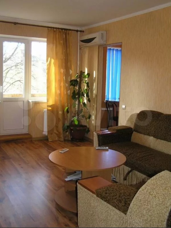 3х-комнатная квартира Войкова 17 в Керчи - фото 2