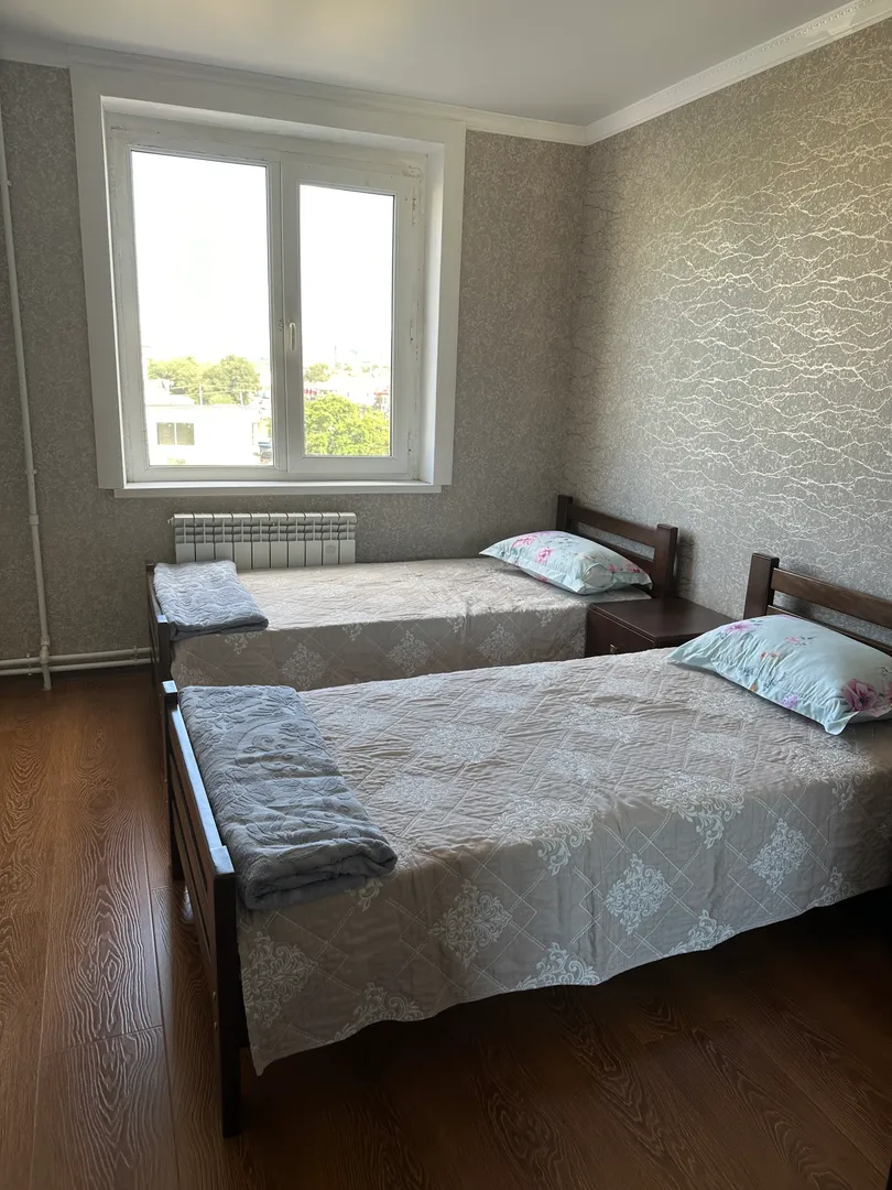 "Чистая и уютная" 2х-комнатная квартира в Кизилюрте - фото 1