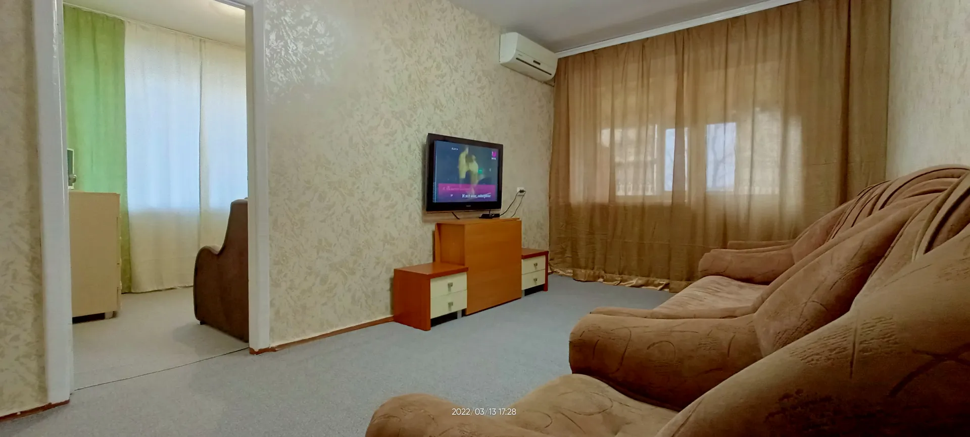 "Уютная и благоустроенна в центре" 2х-комнатная квартира в Белогорск - фото 2