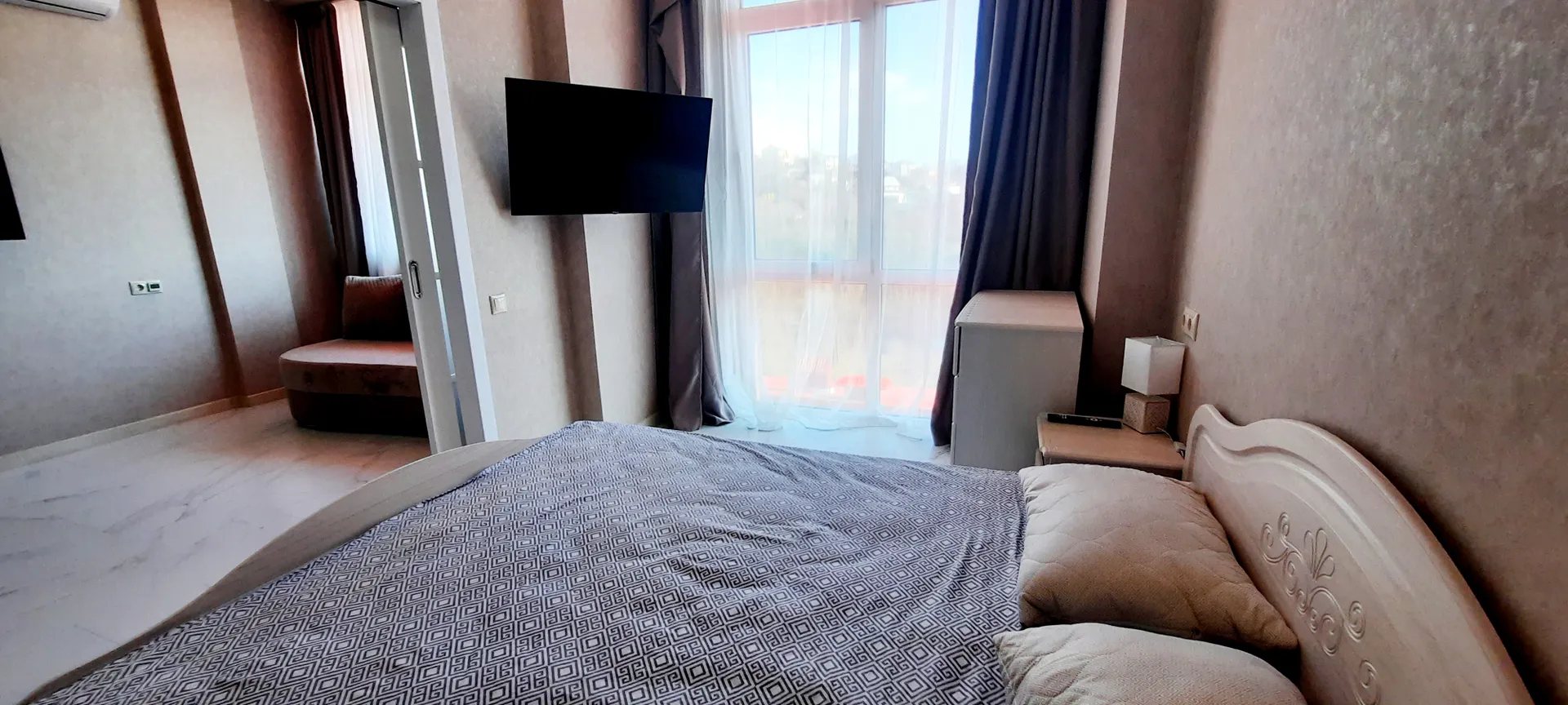 "Уютная с панорамным видом" 1-комнатная квартира в Раздольном - фото 6