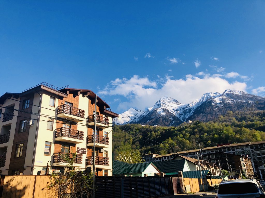 "Альпийская Горка VIP" апарт-отель в Эсто-Садке - фото 1