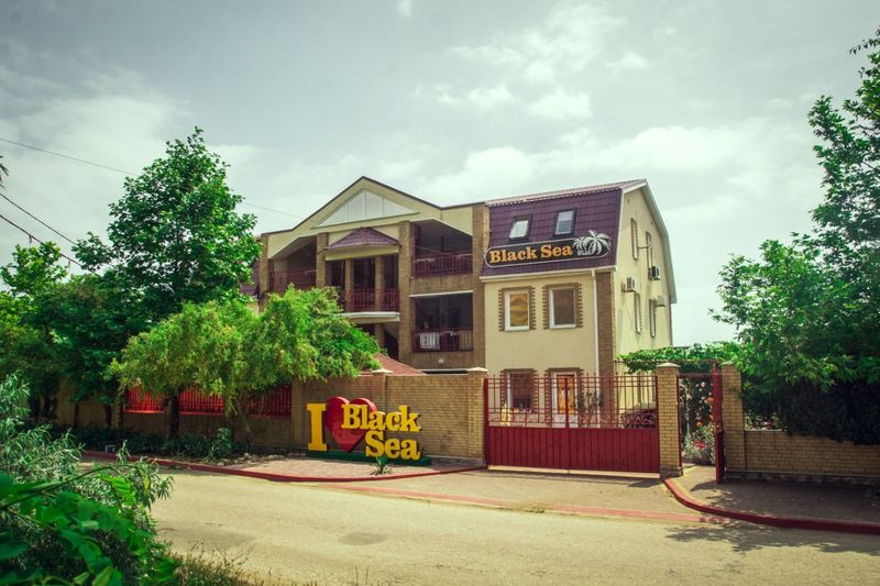 "Villa Black Sea" мини-гостиница в п. Героевское (Керчь) - фото 1