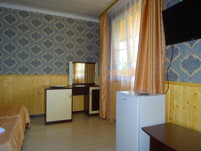 "Атика" гостиница в Кучугурах - фото 9