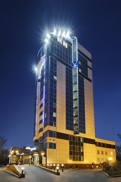 "Ремезов" отель в Тюмени - фото 1