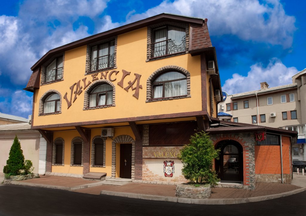 "Валенсия" гостиница в Симферополе - фото 1