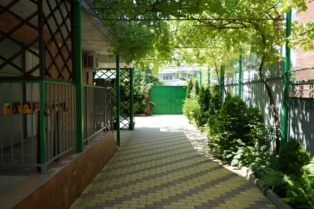 "Цветочный" гостевой дом в Ольгинке - фото 6