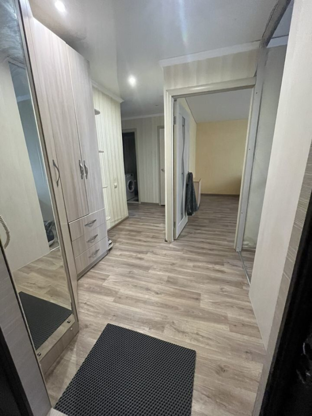 "Современная" 3х-комнатная квартира в Нижнекамске - фото 9