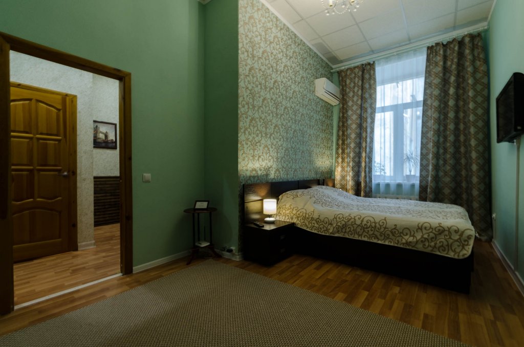 "В доме купца Сафьянщикова" 2х-комнатная квартира в Пскове - фото 13