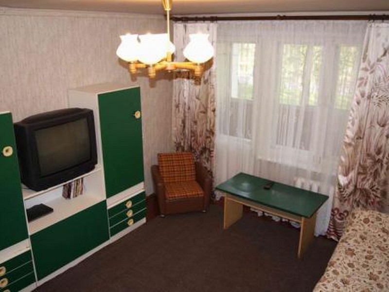 "Домашняя" гостиница в Полярных Зорях - фото 2