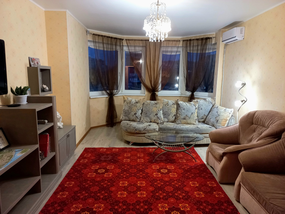"Просторная и уютная" 2х-комнатная квартира в Волгограде - фото 12
