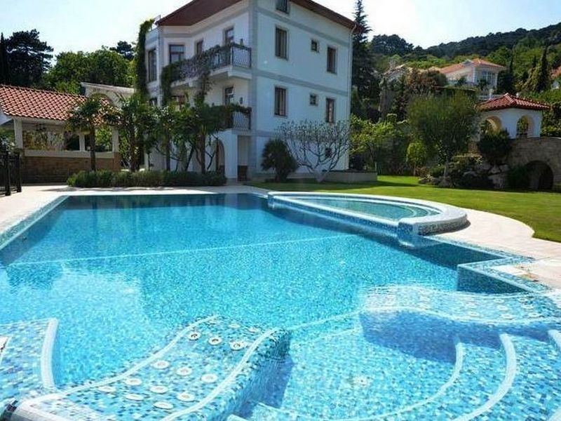 "Вилла с бассейном" гостевой дом в п. Ореанда (Ялта) - фото 1