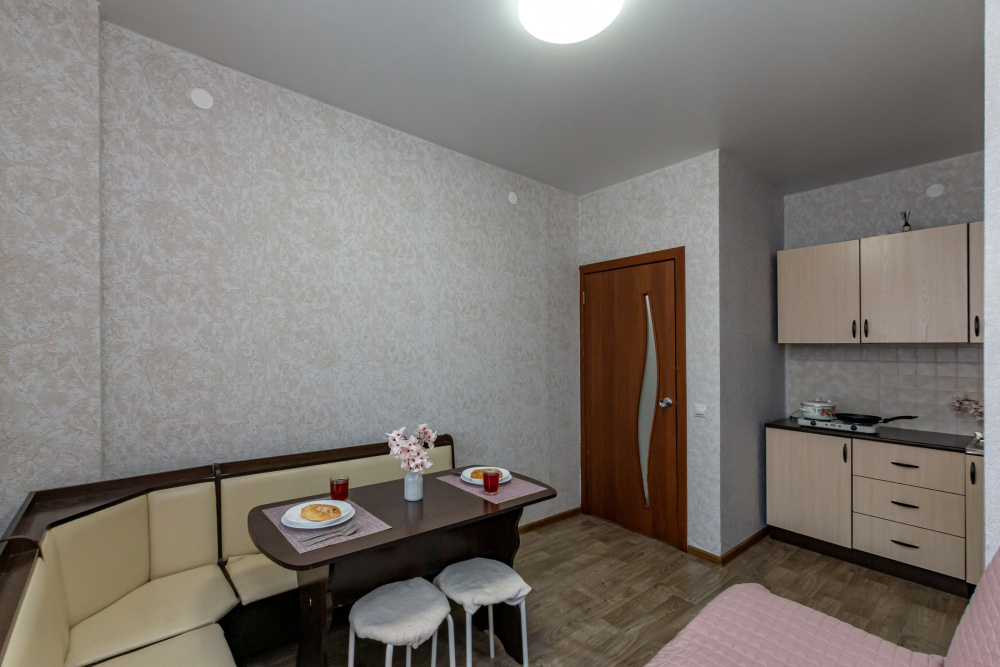 2х-комнатная квартира Балтийская 99 в Барнауле - фото 21