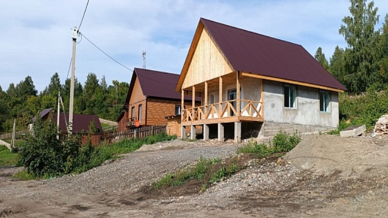 "Дом с террасой на Заимке" дом под-ключ в Горно-Алтайске - фото 1
