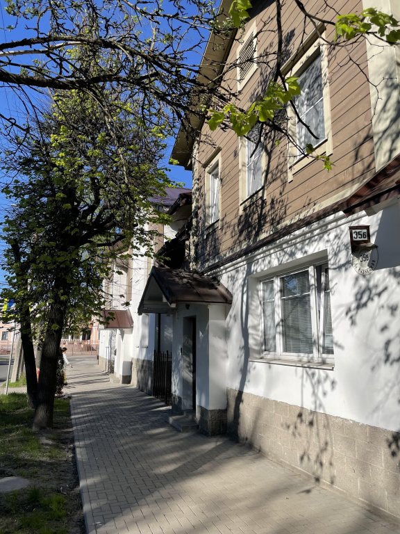 "На Кузнецкой" гостевой дом в Пскове - фото 1
