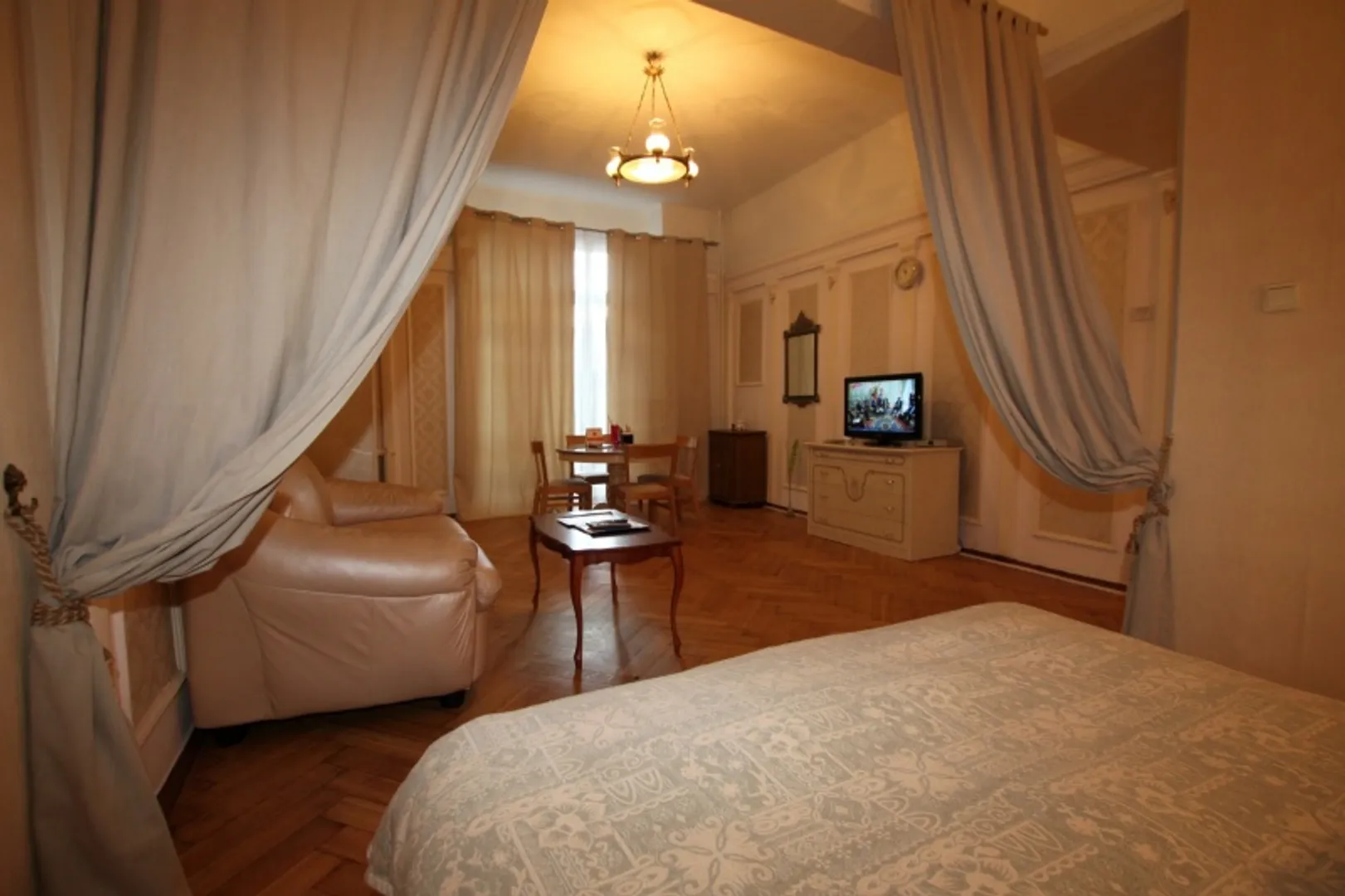 1-комнатная квартира Большой Гнездниковский 10 этаж 3 в Москве - фото 1