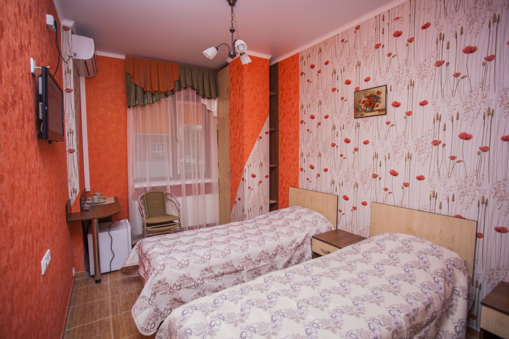 "У Друзей" гостевой дом в Краснодаре - фото 2
