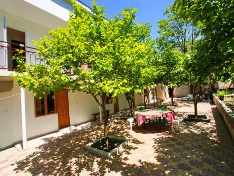 "Цветущий Сад" гостевой дом в Вардане - фото 1