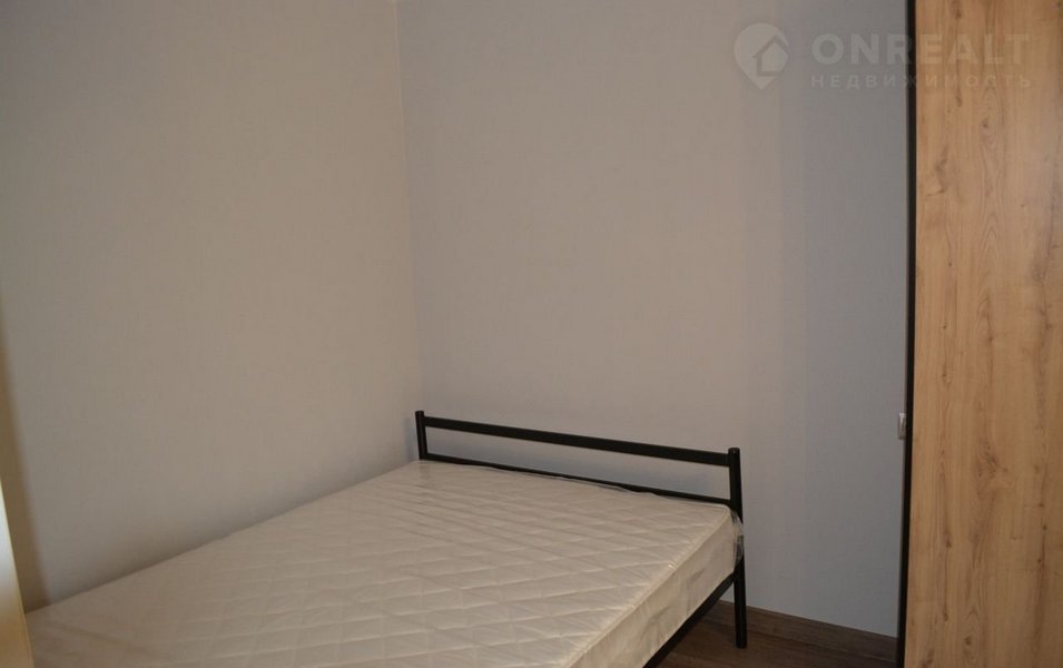 1-комнатная квартира 3-й мкр 12/в в Донецке - фото 1