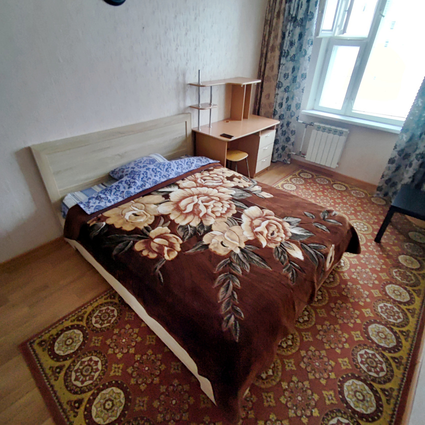 "На Раскольникова 21" 3х-комнатная квартира в Набережных Челнах - фото 2