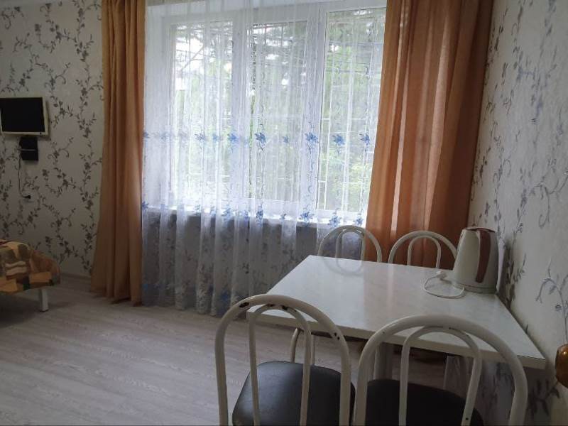 Уютные комнаты в 3х-комнатной квартире Рыбзаводская 81 кв 48 в Лдзаа (Пицунда) - фото 13