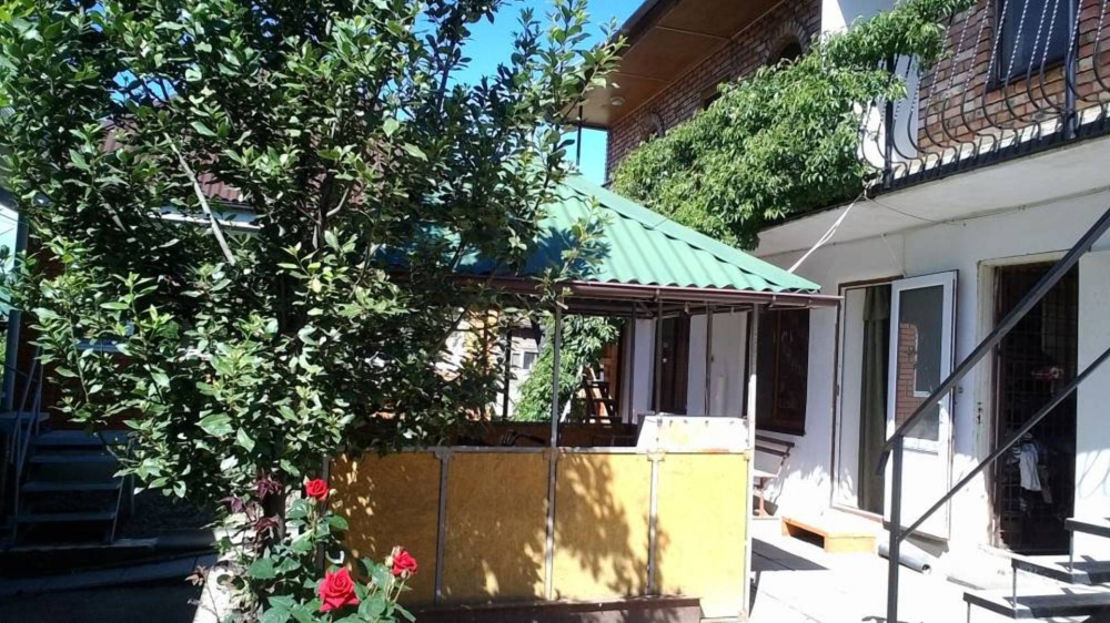"Уютный дворик 80 метров от моря" гостевой дом в с. Морское (Судак) - фото 4