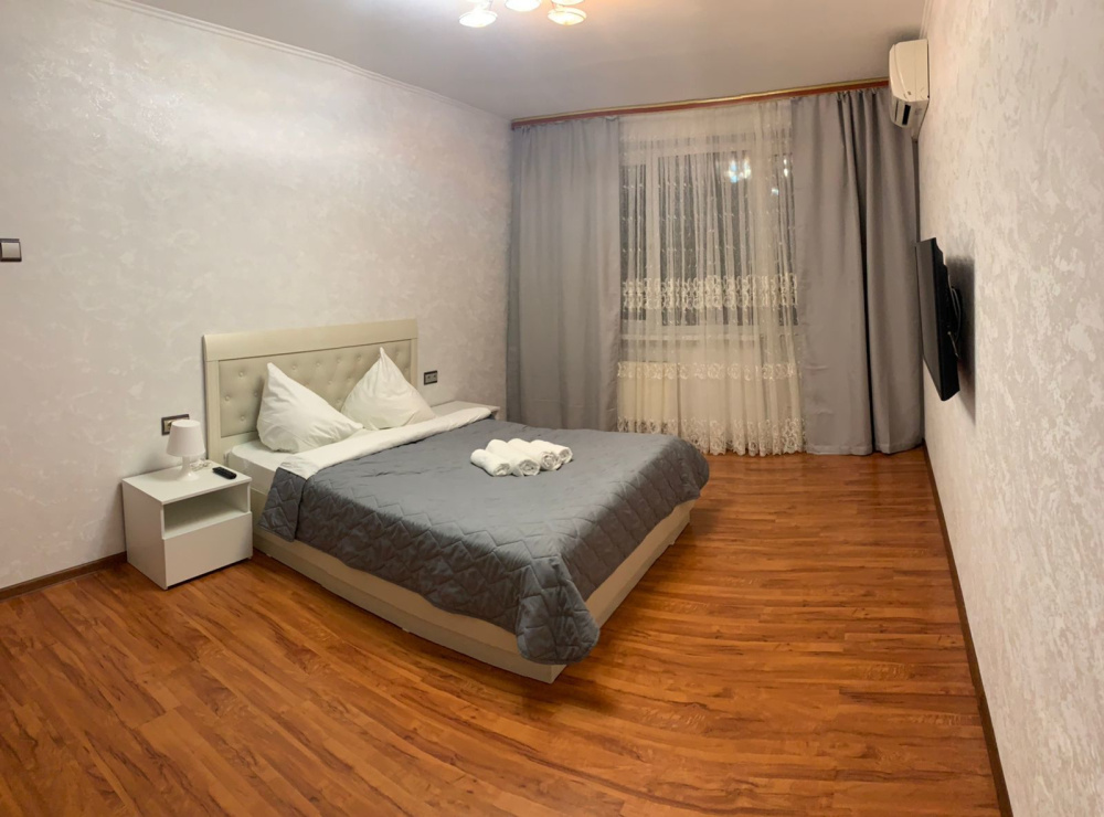 "Уютная на 60 лет Октября 88" 2х-комнатная квартира в Нижневартовске - фото 3