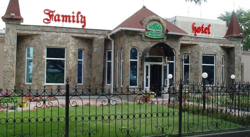 "Family-hotel" гостиница в Кургане - фото 1
