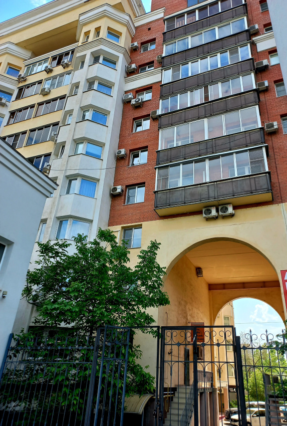 "Просторная и уютная" 2х-комнатная квартира в Волгограде - фото 1
