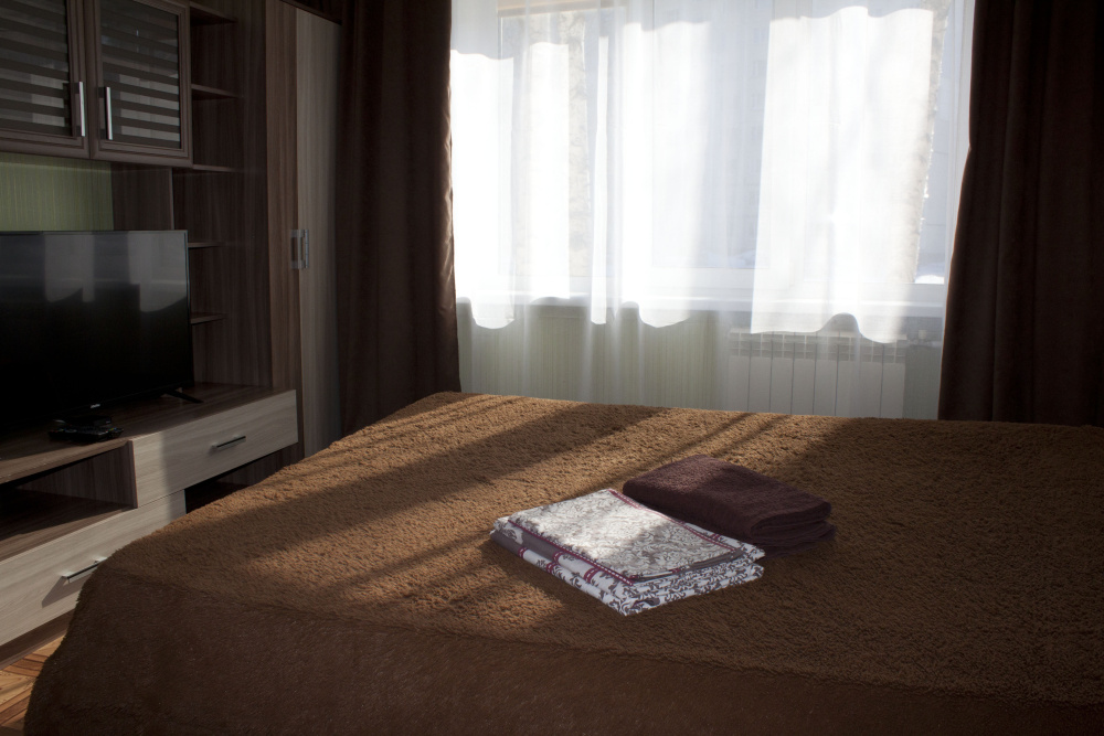 "Теплая в Центре Города" 1-комнатная квартира в Нижневартовске - фото 2