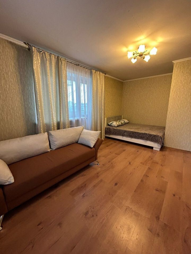 "В самом удобном расположение города" 1-комнатная квартира в Южно-Сахалинске - фото 1
