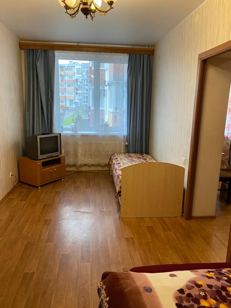 "Хорошая" 1-комнатная квартира в Петергофе - фото 2