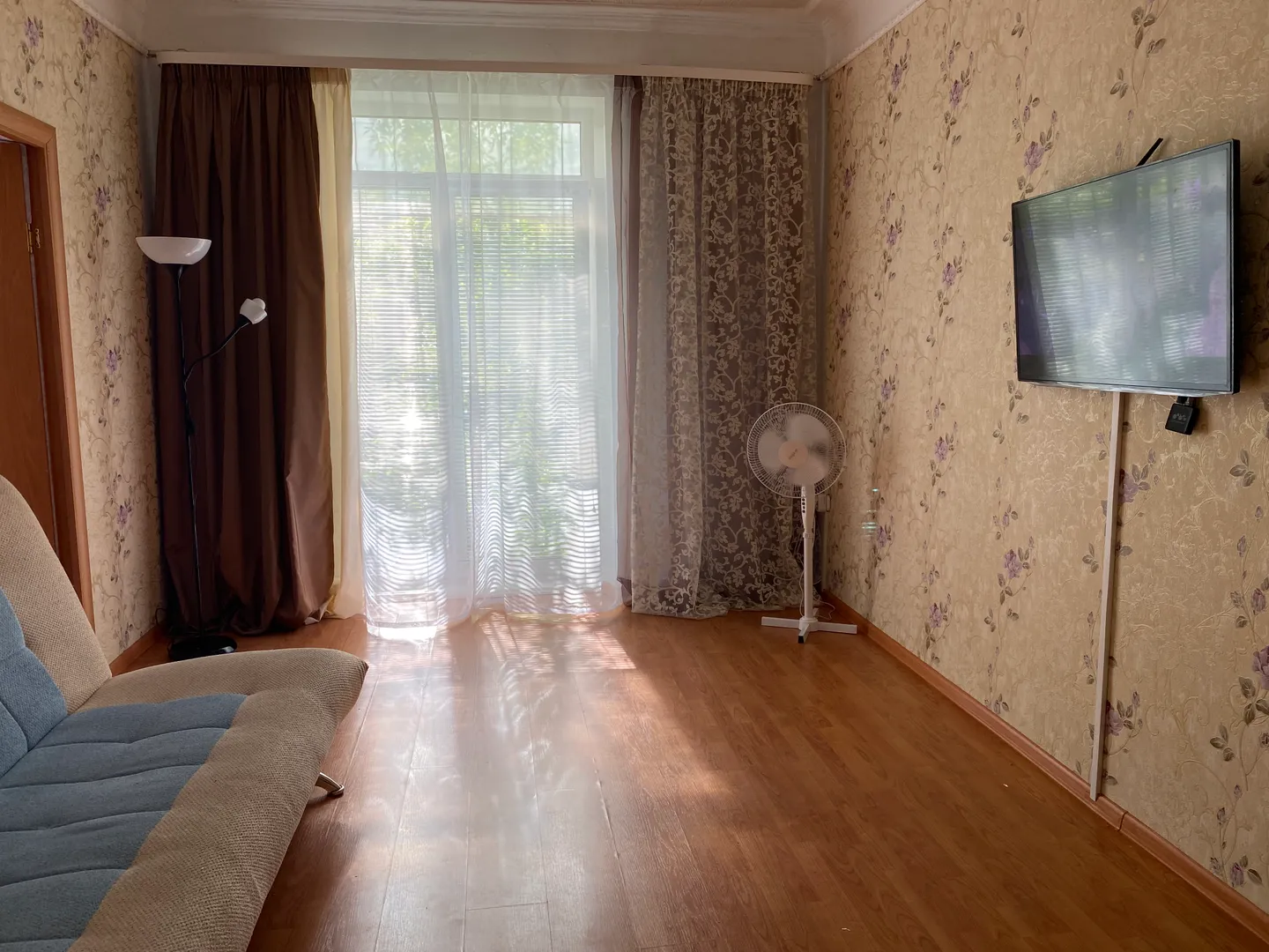 "Всё в шаговой доступности" 3х-комнатная квартира в Медвежьегорске - фото 3