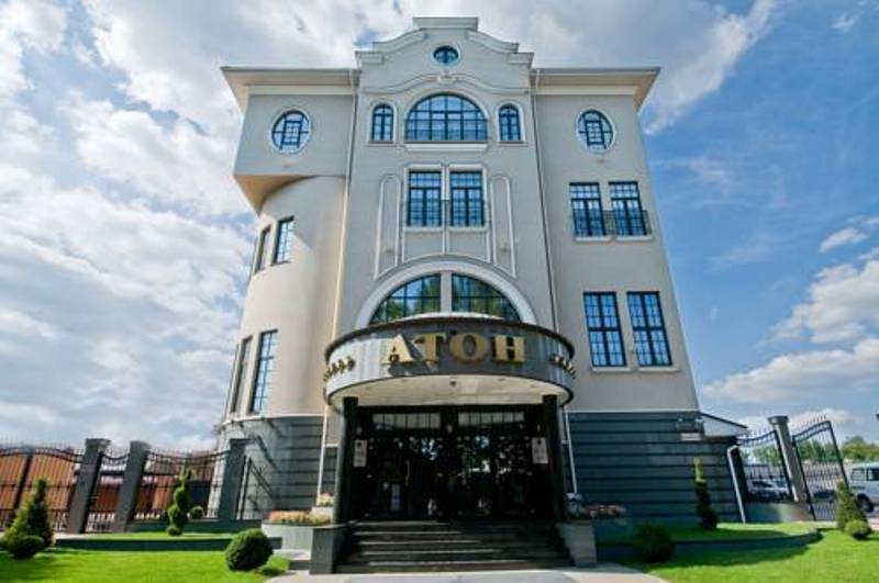 "Атон" гостиница в Краснодаре - фото 1
