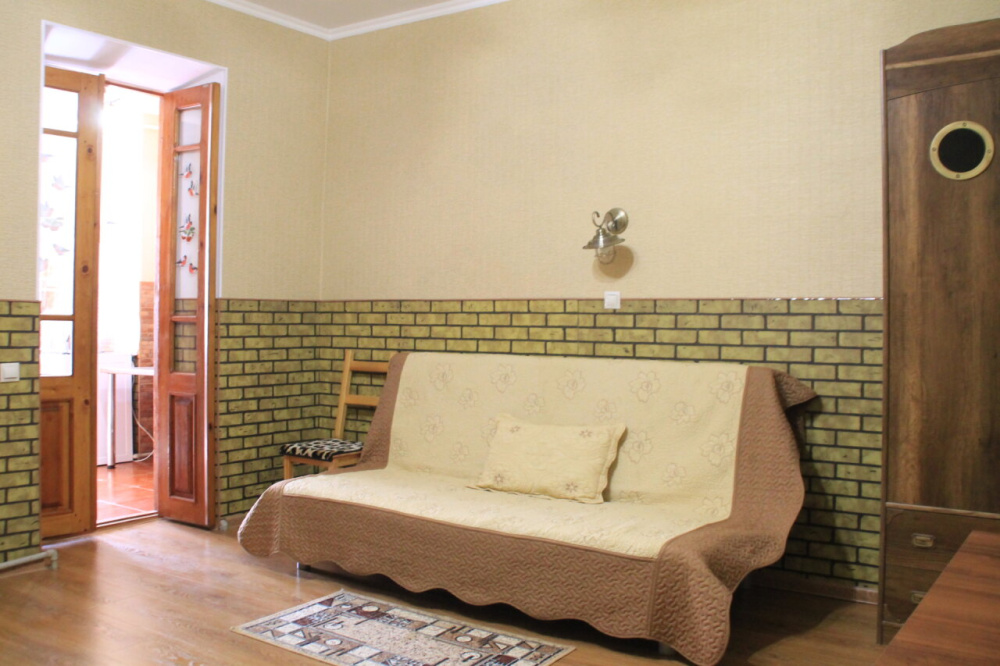 2х-комнатная квартира Красноармейская 18 в Кисловодске - фото 3