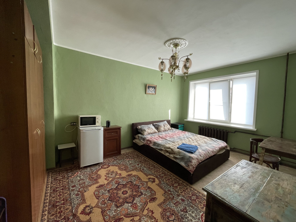 Комната в 2х-комнатной квартире Красный 59 в Новосибирске - фото 1
