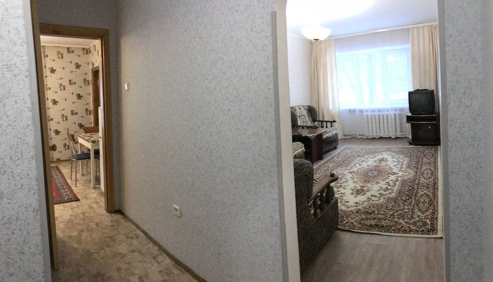"В центре в стиле восьмидесятых" 2х-комнатная квартира во Владивостоке - фото 4