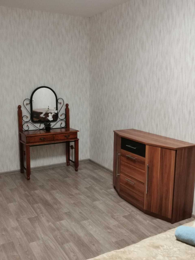 "Тёплая" 2х-комнатная квартира в Ханты-Мансийске - фото 12