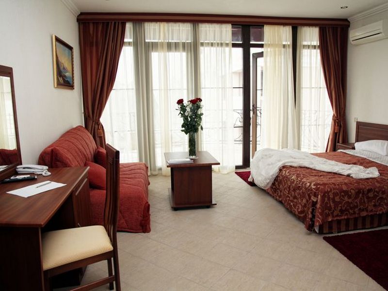 "СКК Райда" отель в Гаграх - фото 29