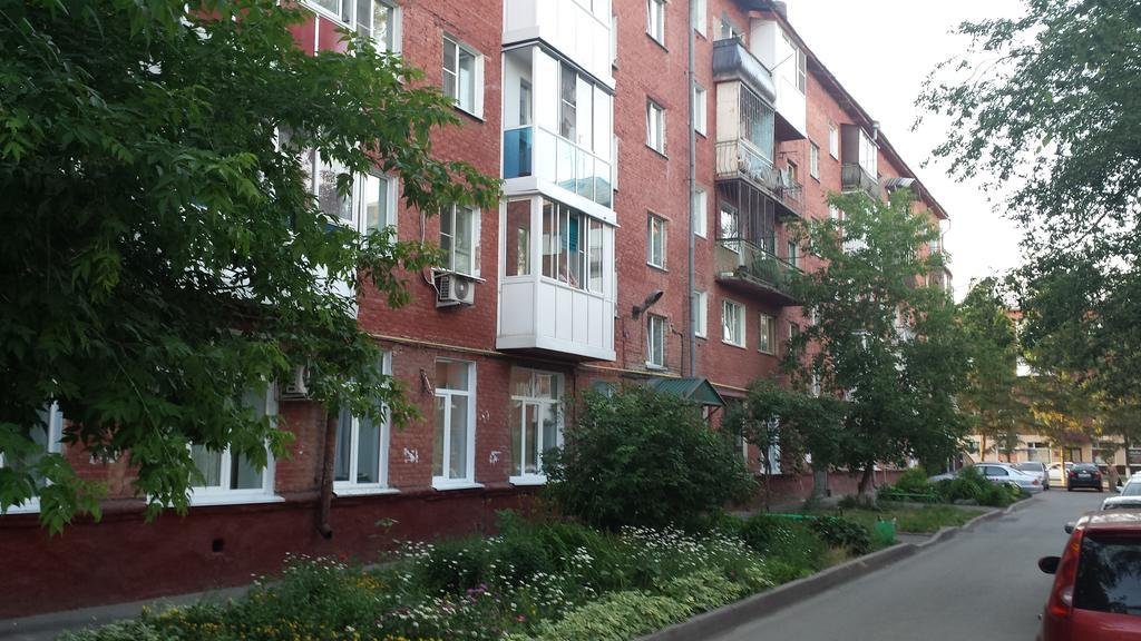 "Авант" 2х-комнатная квартира в Кемерово - фото 1