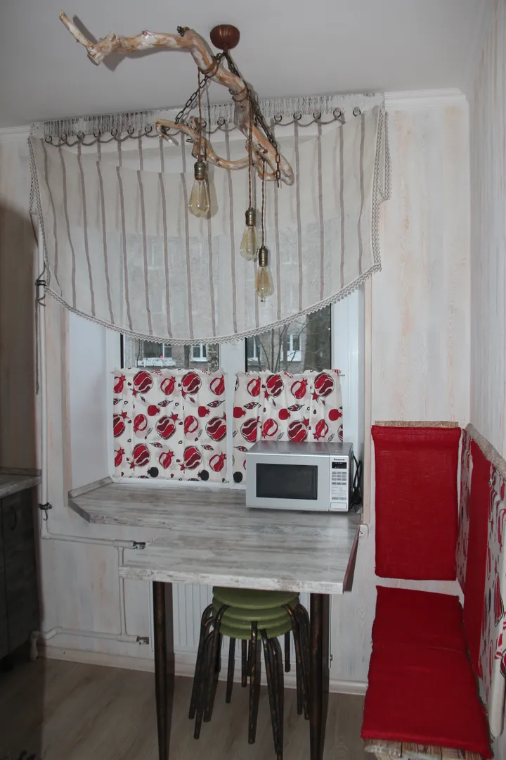 "Уютная в центре" 2х-комнатная квартира в Петергофе - фото 8