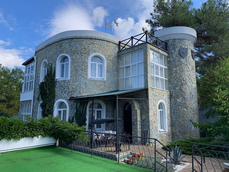 "Морской замок" гостевой дом в Дивноморском - фото 1