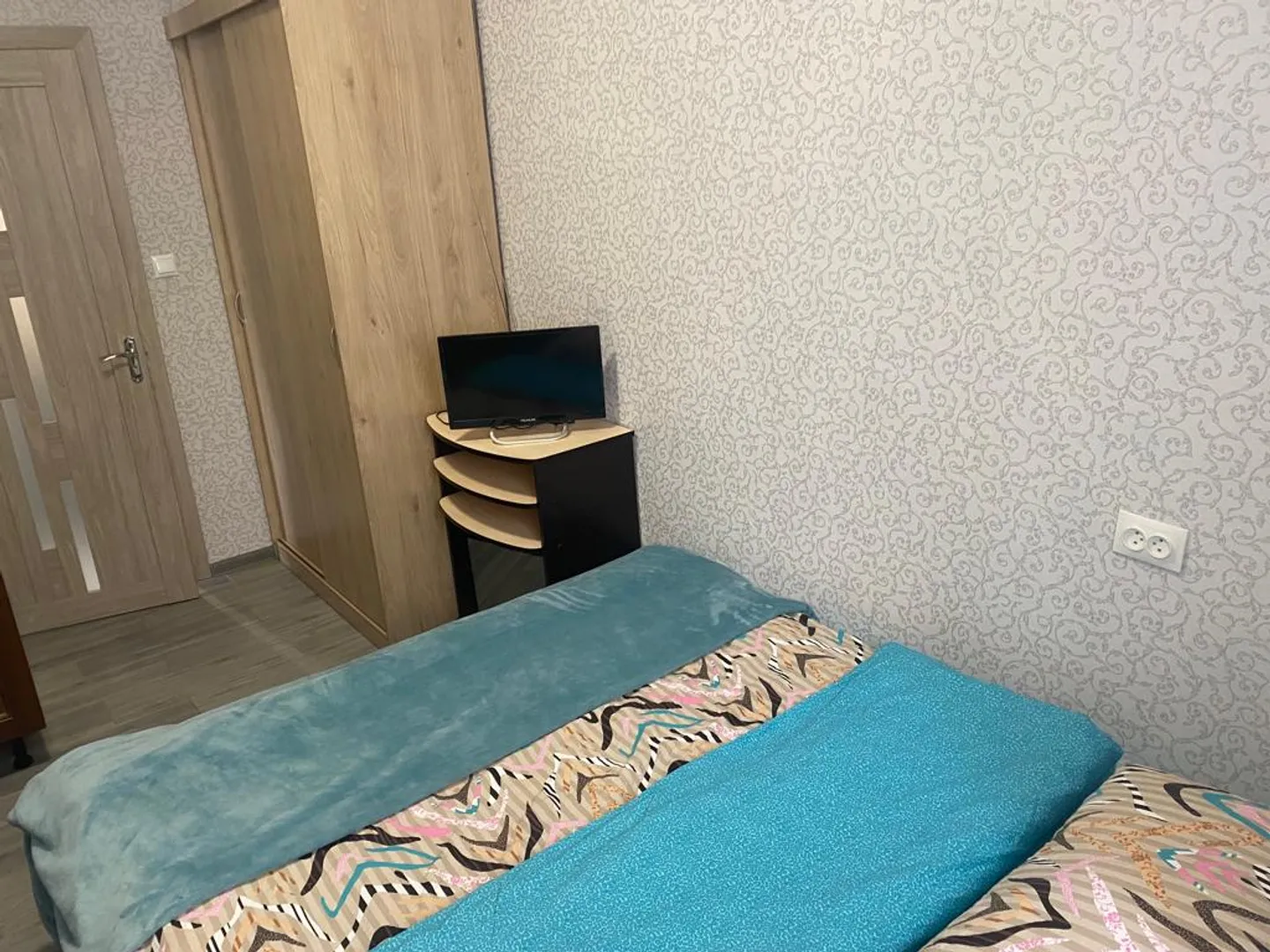 "Уютная" 2х-комнатная квартира в Рыльске - фото 2