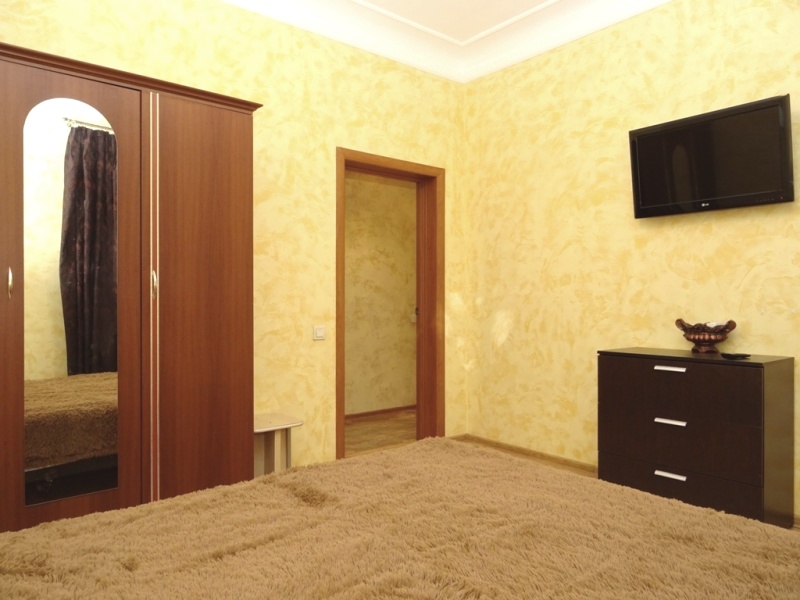 2х-комнатная квартира Чехова 25 в Ялте - фото 13