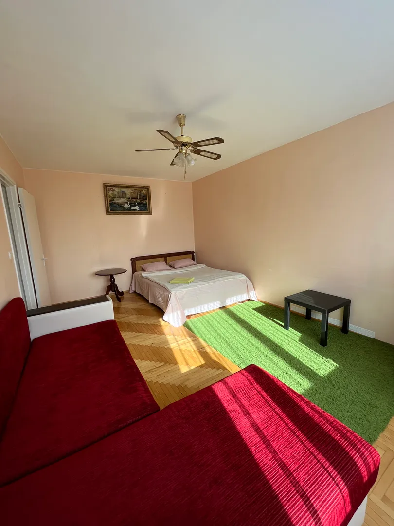 "Светлая" 1-комнатная квартира в Богучаре - фото 1