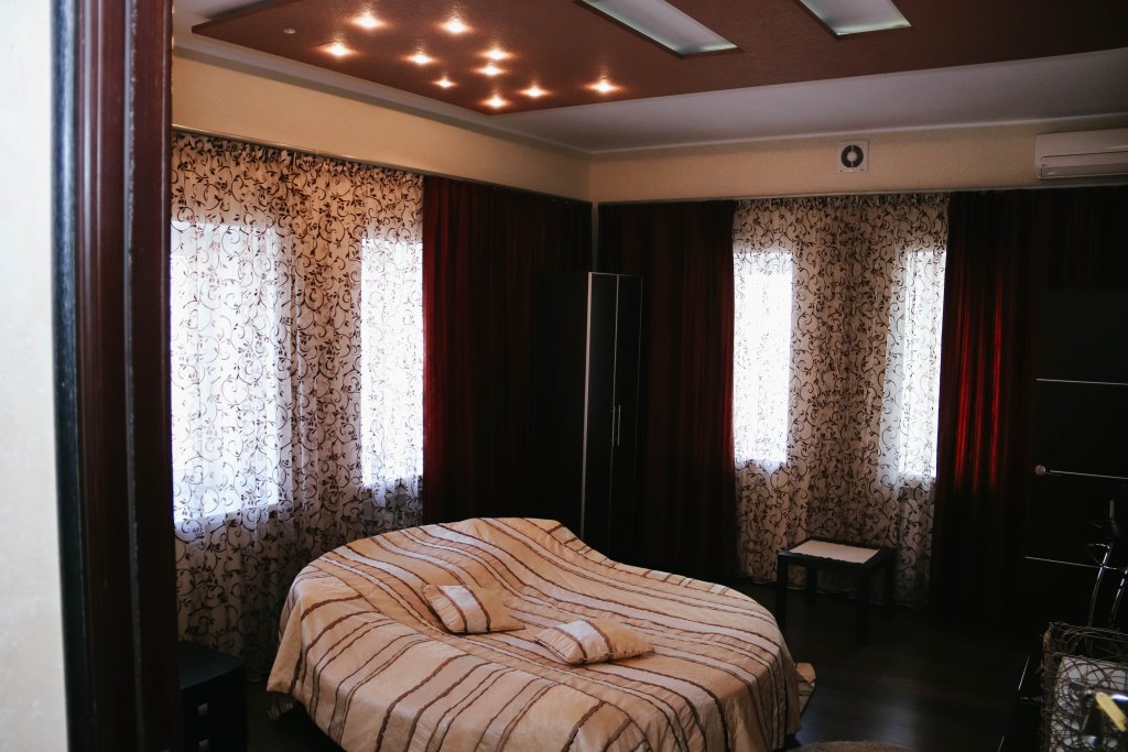 "VIP-HOTEL" мини-отель в Череповце - фото 1