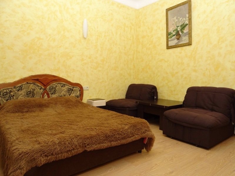 2х-комнатная квартира Чехова 25 в Ялте - фото 11