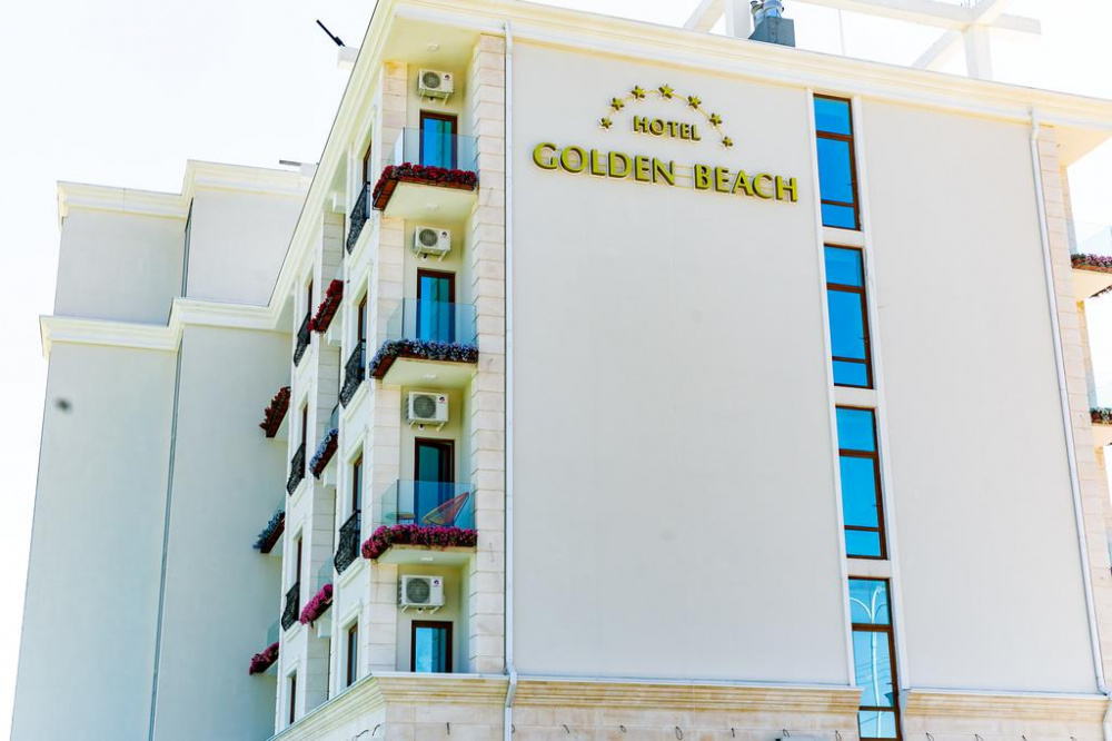 "Golden Beach" отель в Дербенте - фото 1