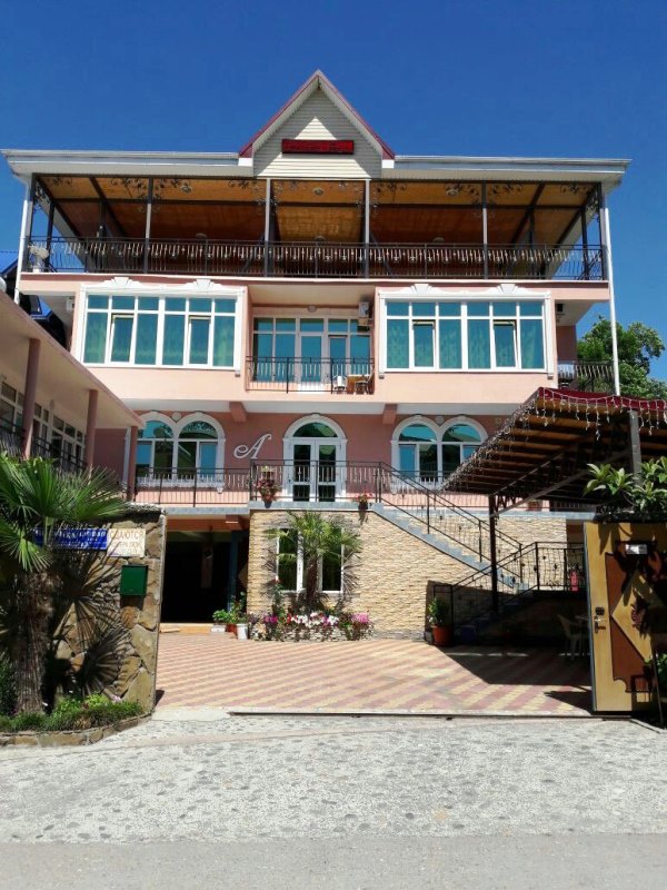 "АМАЛИЯ" гостевой дом в Вардане - фото 1