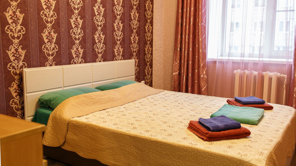 2-комнатная квартира Маршала Жукова 20 в Калуге - фото 1