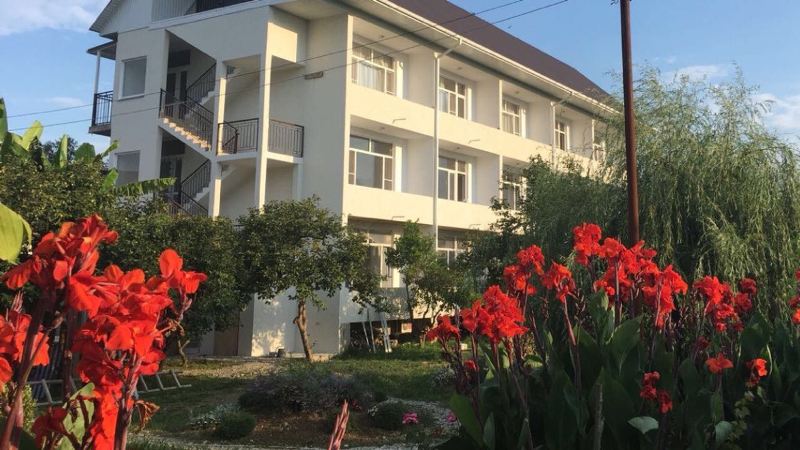 "Святая Абхазия" мини-гостиница в с. Алахадзы (Пицунда) - фото 1